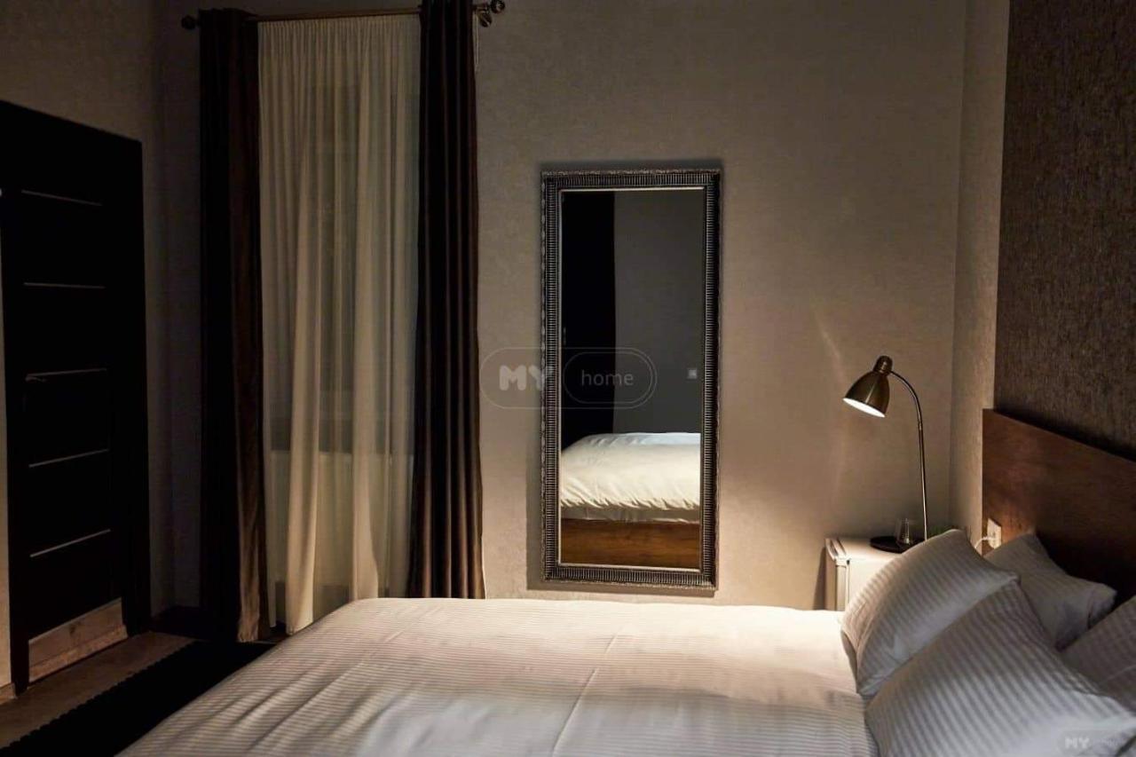 2Nd Floor Hotel Tbilissi Extérieur photo